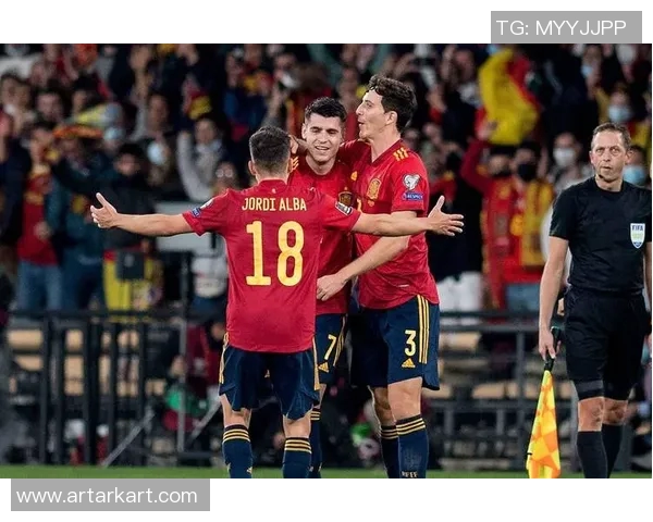 英格兰足球队力克西班牙，小组赛惊现逆转神奇战绩